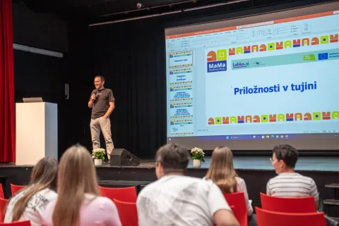 Govorec med predstavitvijo