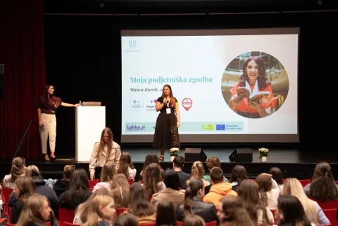 Govorec med predstavitvijo